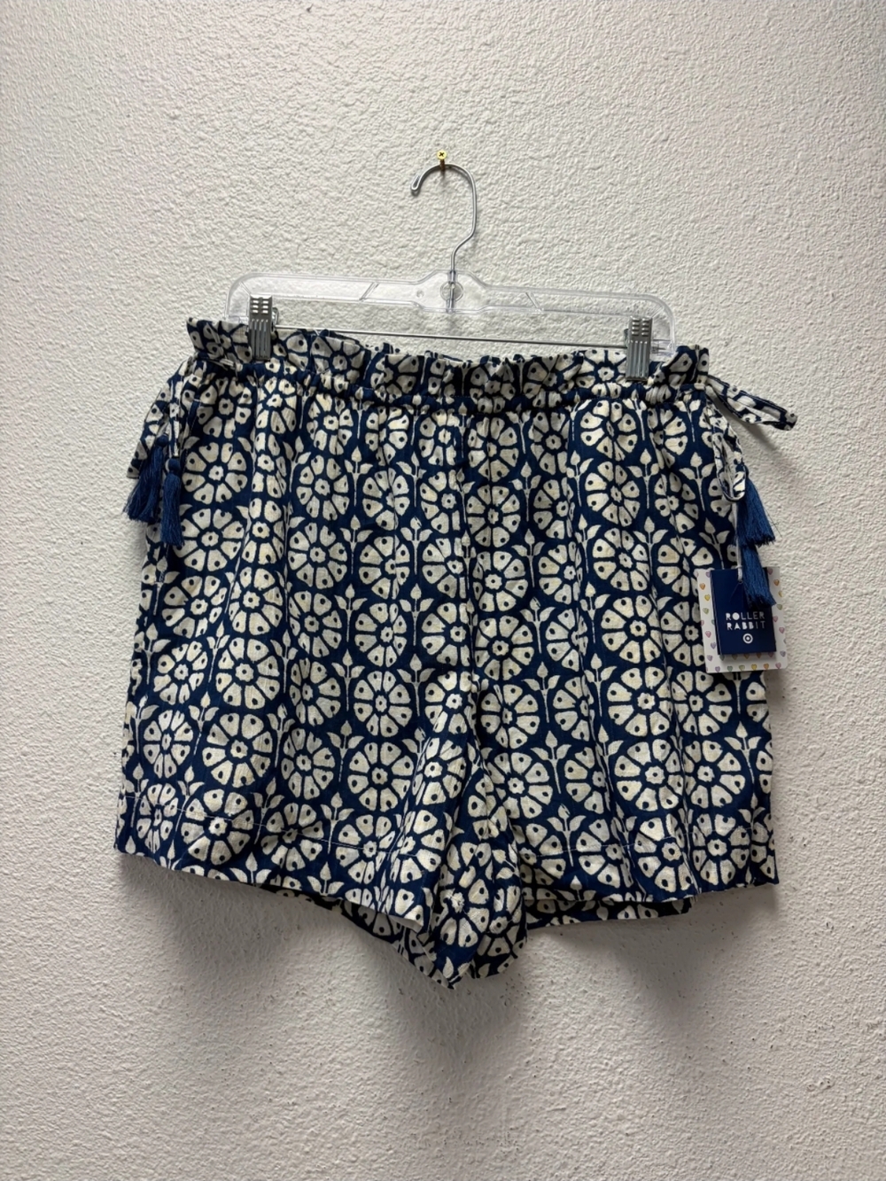 Womens Casual Shorts Size Medium, Large, XS available #567-568